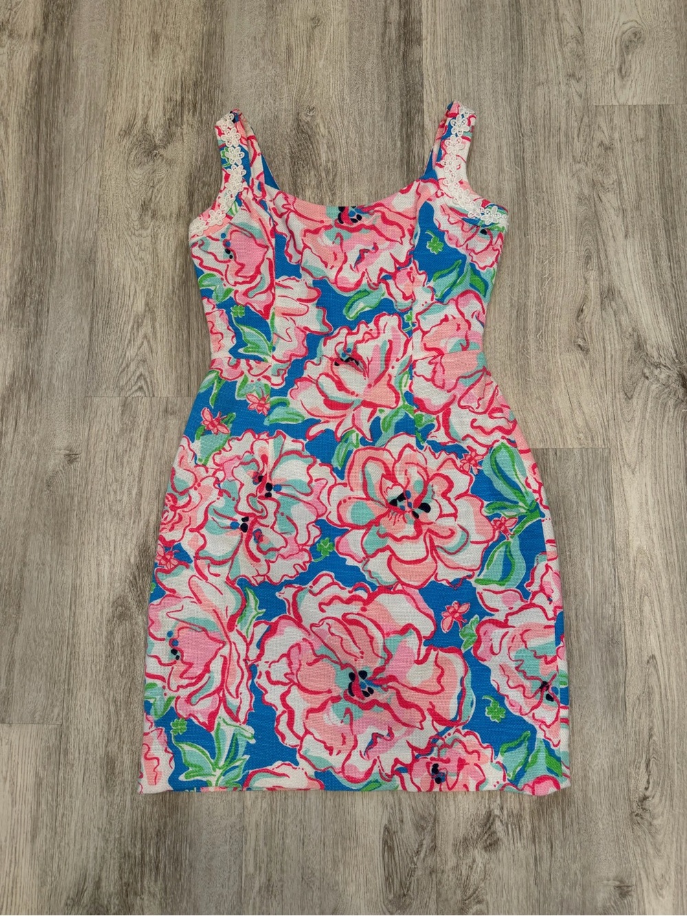 Lilly Pulitzer Size 4 Blue Pink Floral Lace Trim Sheath Dress